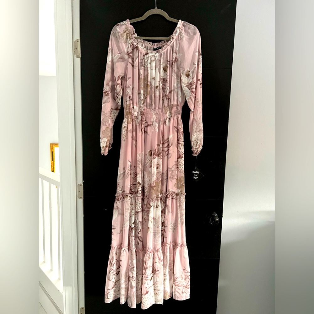 New Kate and Lily maxi, Size L, optional off the shoulder, dress.
